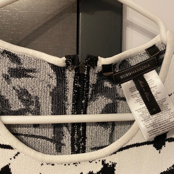 BCBG MaxAzria Bodycon Dress size M - Picture 4 of 4